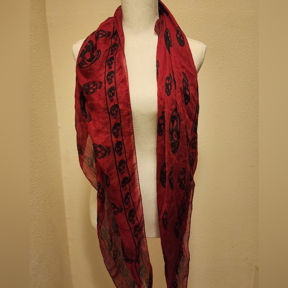 Alexander McQueen scarf